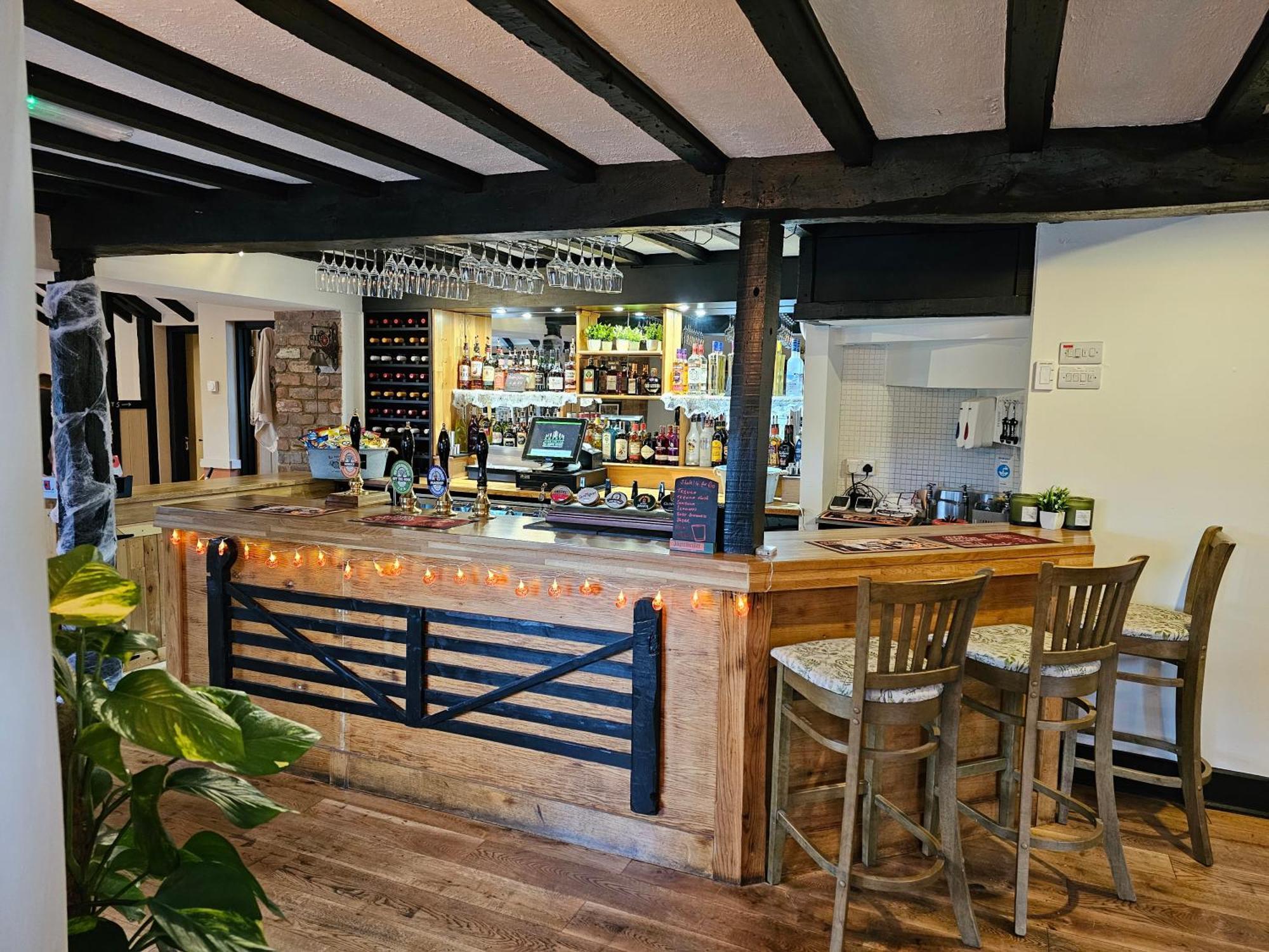 The Gate Hangs High Hotel Hook Norton